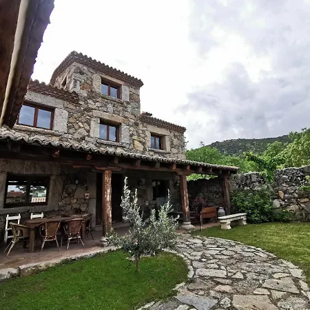 Casa Grande De La Almohalla * La Almohalla